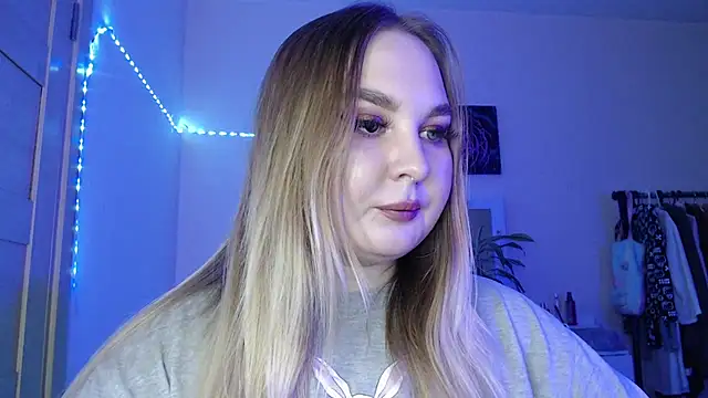 Snapshot of Greeenfriends6969 chatting on 6, 2, 2025 Greeenfriends6969 online show from 6, 2, 2025