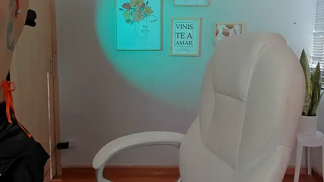 Elena Ruiz online show from 29, 1, 2025