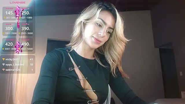 Snapshot of greyslopez chatting on 12, 2, 2025 greyslopez online show from 12, 2, 2025