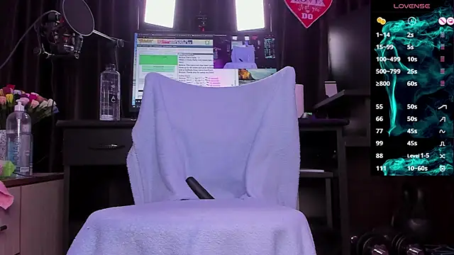 Raissa sky26 online show from 23, 2, 2025