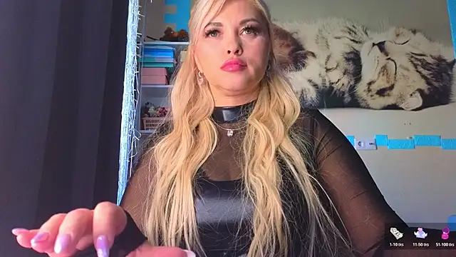 Snapshot of Snow_Goddess chatting on 17, 5, 2026 Snow Goddess online show from 17, 5, 2026