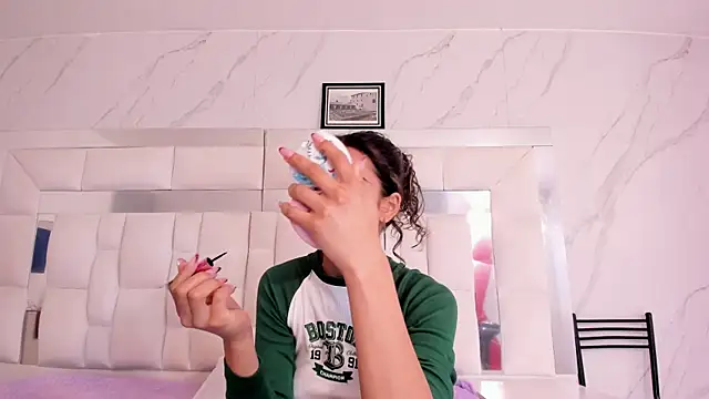 BritneyCollins online show from 20, 9, 2025