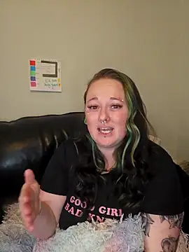 Snapshot of Bunny_Cummings chatting on 23, 9, 2025 Bunny Cummings online show from 23, 9, 2025