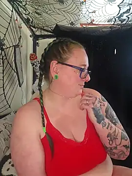 Snapshot of Bunny_Cummings chatting on 22, 10, 2025 Bunny Cummings online show from 22, 10, 2025