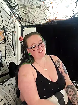 Snapshot of Bunny_Cummings chatting on 24, 10, 2025 Bunny Cummings online show from 24, 10, 2025