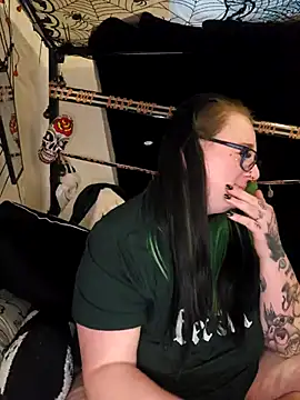 Snapshot of Bunny_Cummings chatting on 29, 10, 2025 Bunny Cummings online show from 29, 10, 2025