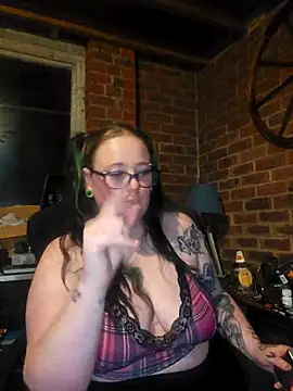 Snapshot of Bunny_Cummings chatting on 8, 11, 2025 Bunny Cummings online show from 8, 11, 2025