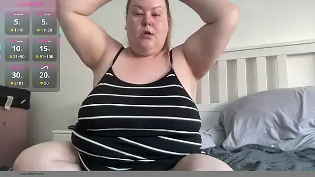Snapshot of Busty-BBW-Emilie chatting on 18, 9, 2025 Busty-BBW-Emilie online show from 18, 9, 2025