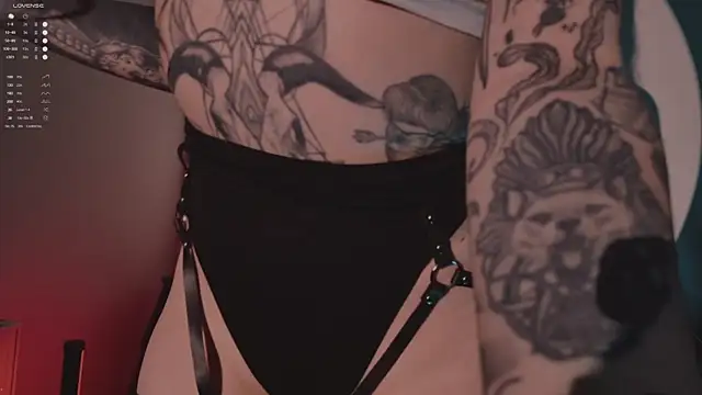 MichaellaMoon online show from 4, 12, 2025