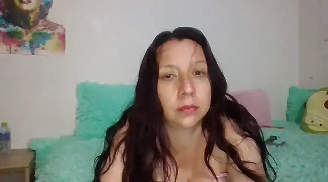 milfevha online show from 28, 2, 2025