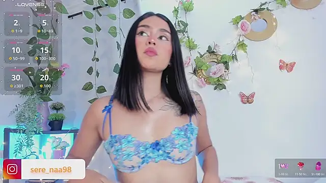 Snapshot of serena_jeyms chatting on 25, 5, 2026 serena jeyms online show from 25, 5, 2026
