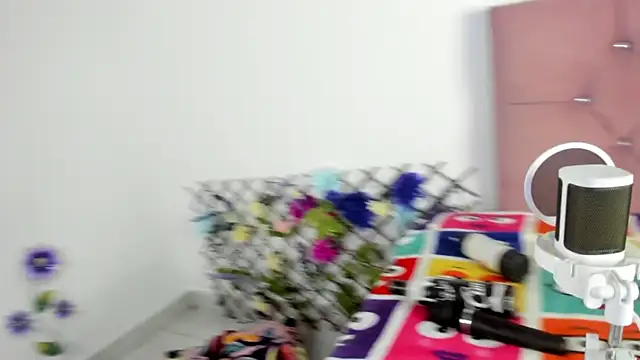 nicol jone1 online show from 21, 3, 2025