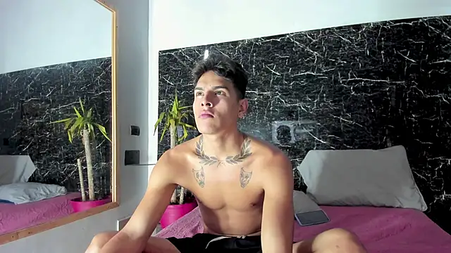 Couplehot  1 online show from 6, 12, 2024