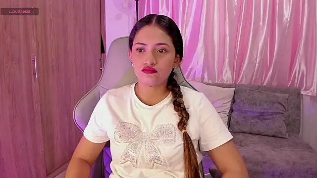 Isa squirt1 online show from 12, 9, 2025