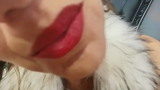 MelaniaKnauss online show from 28, 2, 2025