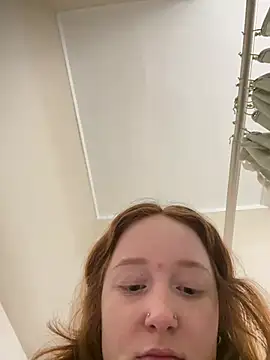 Snapshot of gingerbabe18 chatting on 21, 2, 2026 gingerbabe18 online show from 21, 2, 2026