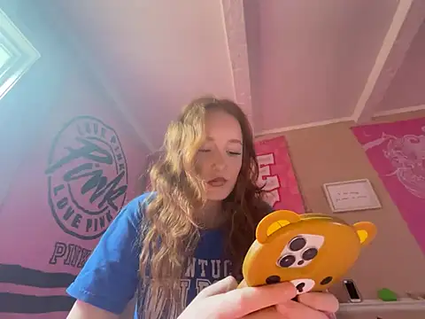 Snapshot of gingerbabe18 chatting on 20, 5, 2026 gingerbabe18 online show from 20, 5, 2026
