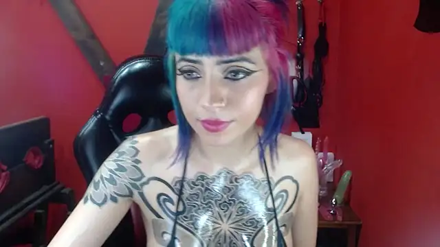 Snapshot of AlissaPeachx chatting on 8, 1, 2025 AlissaPeachx online show from 8, 1, 2025