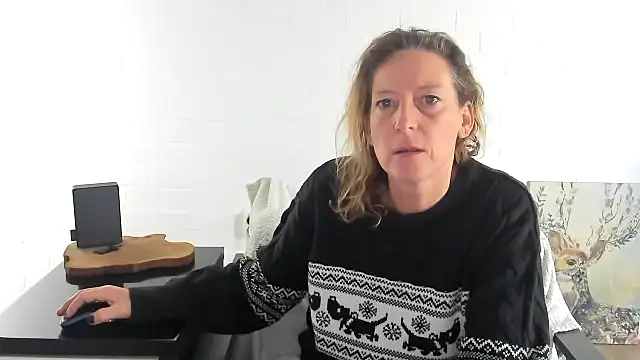 Snapshot of MendiPetite chatting on 14, 1, 2026 MendiPetite online show from 14, 1, 2026