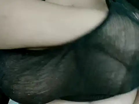 Snapshot of Hugetittiesxx2 chatting on 12, 2, 2025 Hugetittiesxx2 online show from 12, 2, 2025