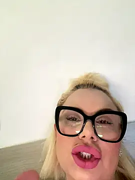 luna 14 online show from 8, 11, 2025