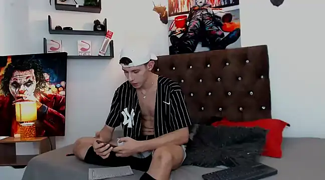 flowers18 online show from 16, 1, 2025