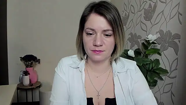 MariaSttone online show from 25, 2, 2025