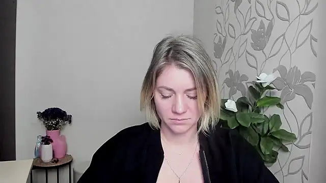 MariaSttone online show from 10, 3, 2025