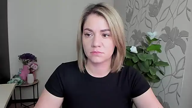 MariaSttone online show from 16, 9, 2025