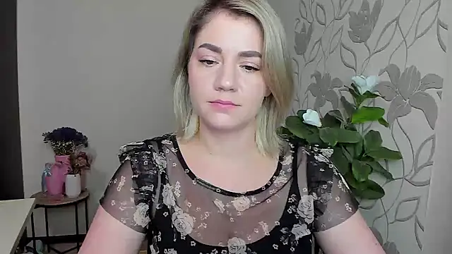 MariaSttone online show from 5, 10, 2025