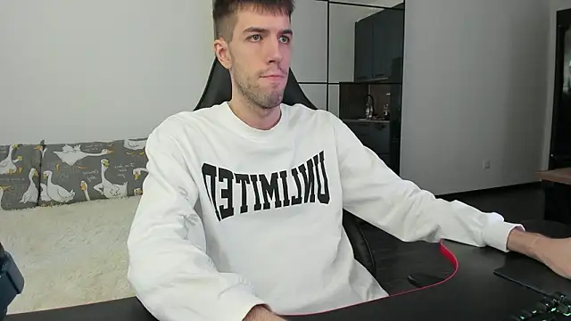 Snapshot of White_Dylan chatting on 13, 2, 2026 White Dylan online show from 13, 2, 2026