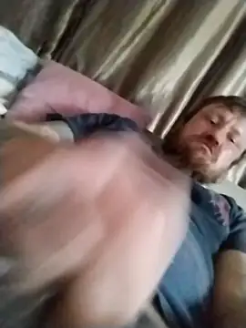 hornygiltz92 online show from 9, 4, 2026