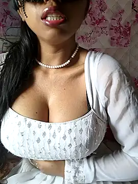 sandy naughty online show from 27, 3, 2026