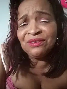Snapshot of _violetta_- chatting on 2, 3, 2025 violetta - online show from 2, 3, 2025