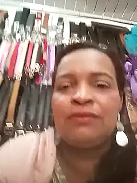 Snapshot of _violetta_- chatting on 5, 3, 2025 violetta - online show from 5, 3, 2025