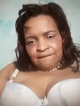 Snapshot of _violetta_- chatting on 9, 3, 2025 violetta - online show from 9, 3, 2025
