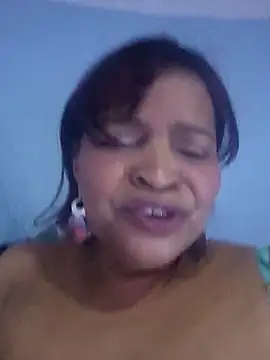 Snapshot of _violetta_- chatting on 13, 9, 2025 violetta - online show from 13, 9, 2025