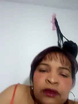 Snapshot of _violetta_- chatting on 4, 10, 2025 violetta - online show from 4, 10, 2025