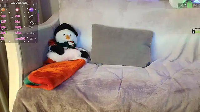 MilfeaN online show from 20, 12, 2025