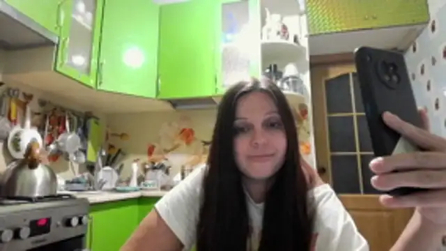 Snapshot of CatMelissa chatting on 28, 10, 2025 CatMelissa online show from 28, 10, 2025