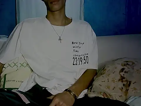 Snapshot of Key_198 chatting on 19, 12, 2024 Key 198 online show from 19, 12, 2024