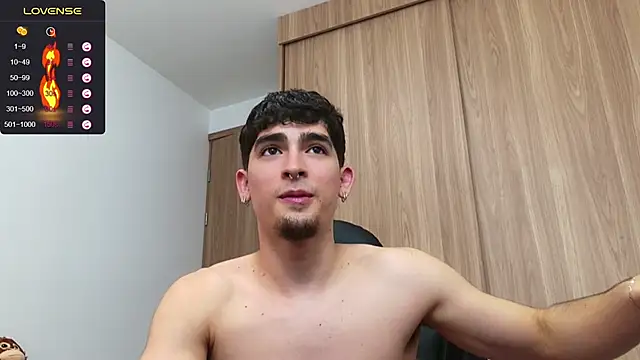 Snapshot of zenn_rush1 chatting on 13, 12, 2024 zenn rush1 online show from 13, 12, 2024