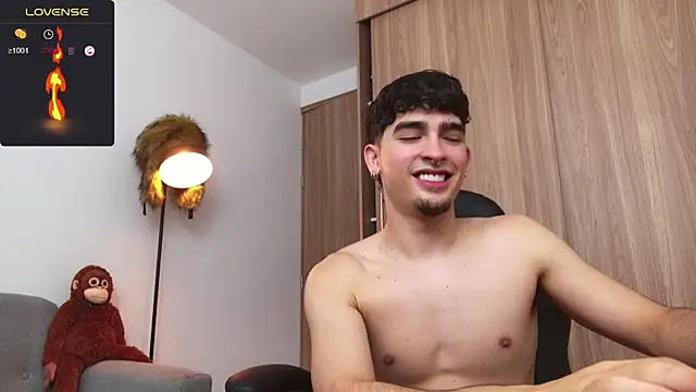 Snapshot of zenn_rush1 chatting on 13, 1, 2025 zenn rush1 online show from 13, 1, 2025