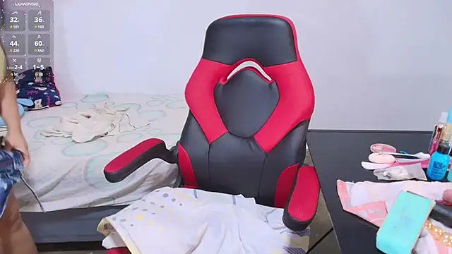 italy   boobs online show from 3, 3, 2025