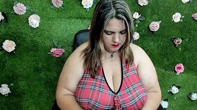 Snapshot of Huge_Titties_ chatting on 19, 9, 2025 Huge Titties online show from 19, 9, 2025