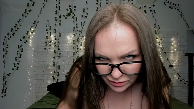Snapshot of fiery_stella chatting on 3, 10, 2025 fiery stella online show from 3, 10, 2025