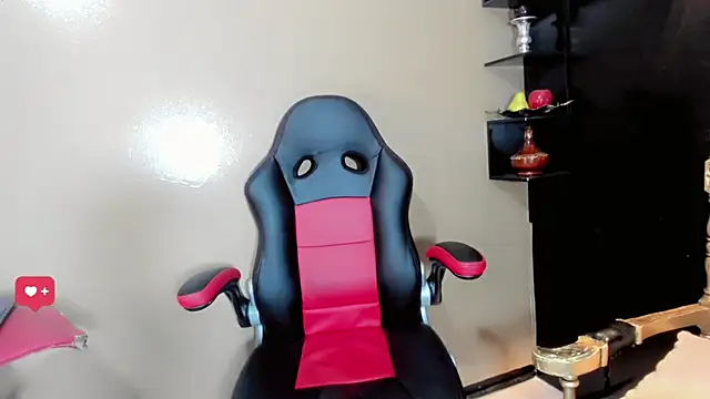 Gabyqueen70 online show from 28, 1, 2025