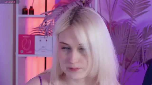 Snapshot of tiffannyjons chatting on 19, 2, 2026 tiffannyjons online show from 19, 2, 2026