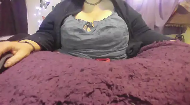 Alli Kat online show from 4, 1, 2025