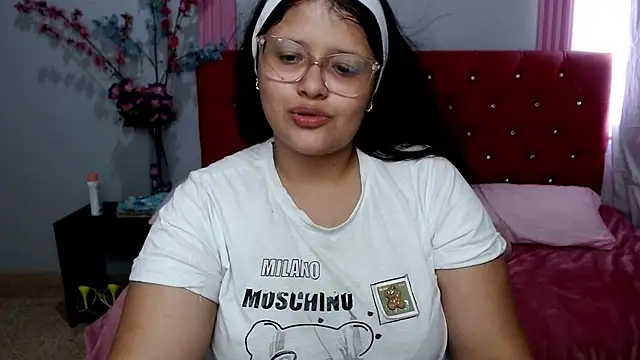 Snapshot of angel_barbie_1 chatting on 28, 7, 2026 angel barbie 1 online show from 28, 7, 2026